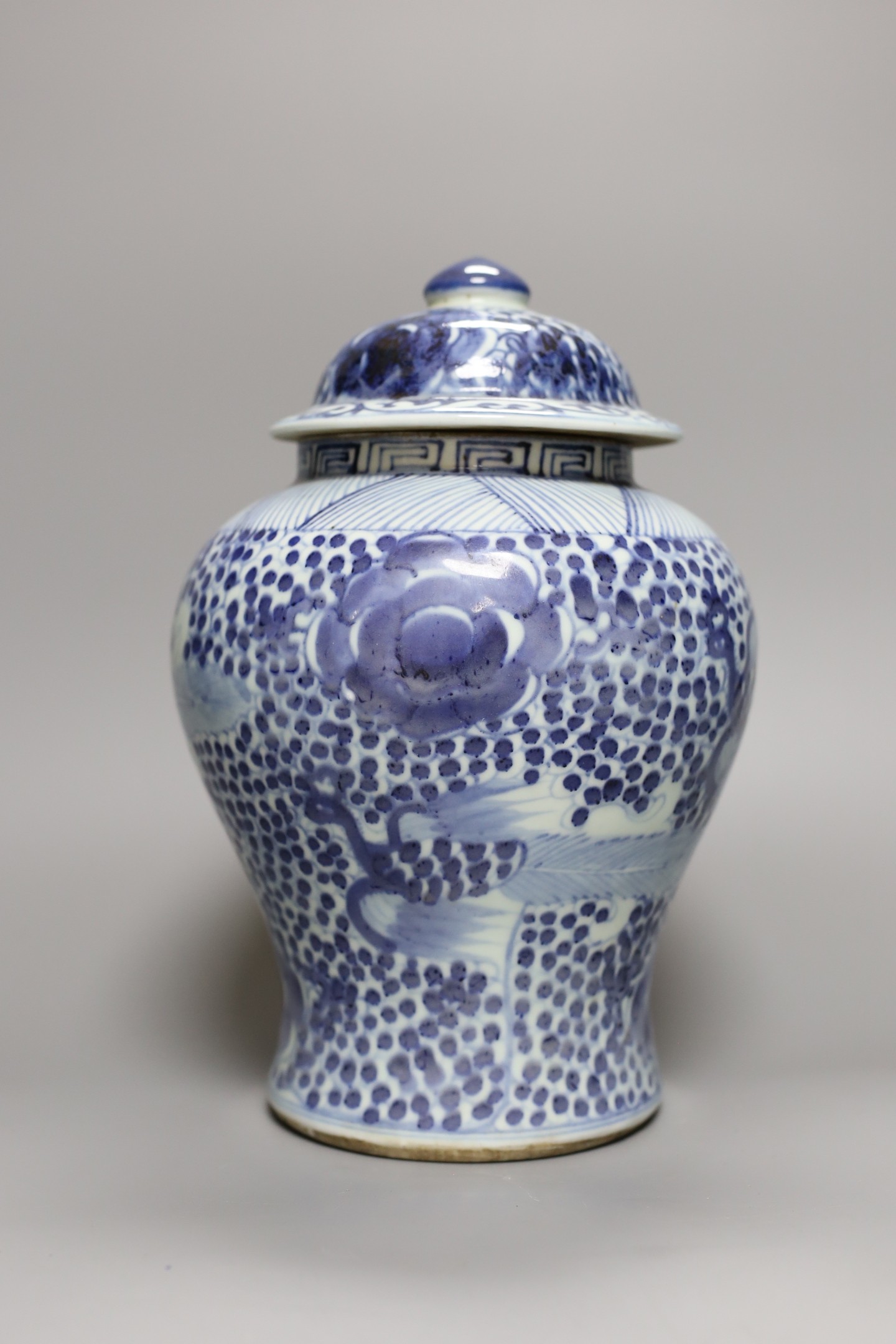 A 19th century Chinese blue and white lidded baluster vase, 28cm tall